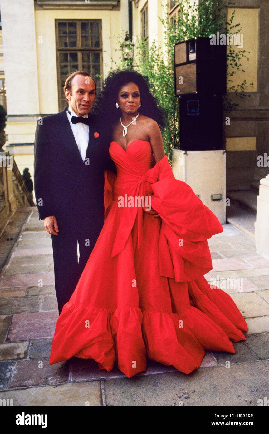 DIANA ROSS US singer with husband Arne Naess Norwegian business man at the Swedish Kings Birthday party at Drottningholm Castle 1996 Stock Photo