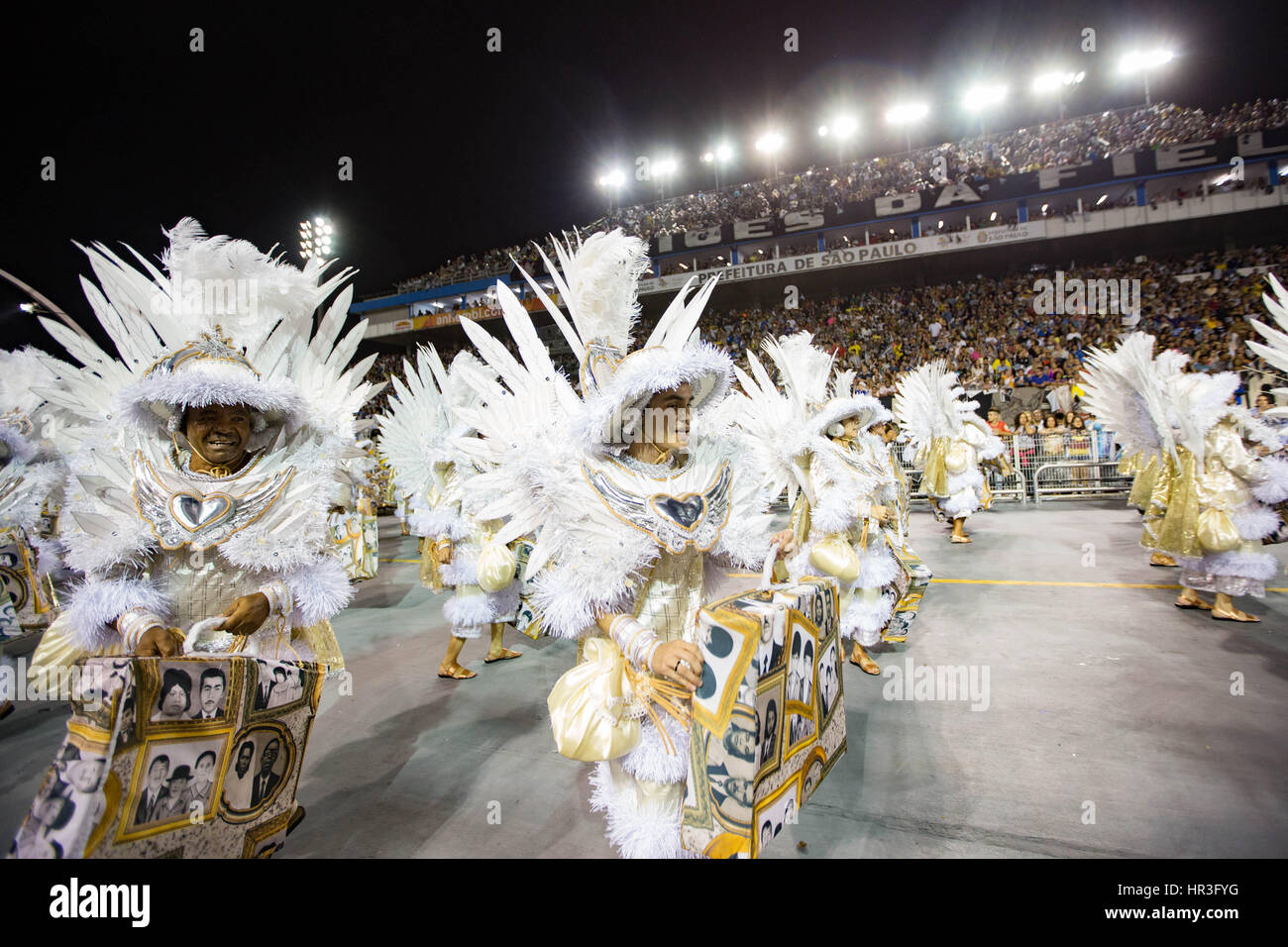 Gavioes da fiel hi-res stock photography and images - Alamy