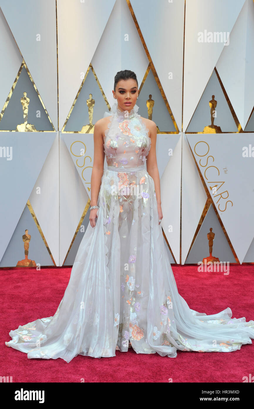 Los Angeles, Ca - February 26: Hailee Steinfeld At The 89Th Academy ...