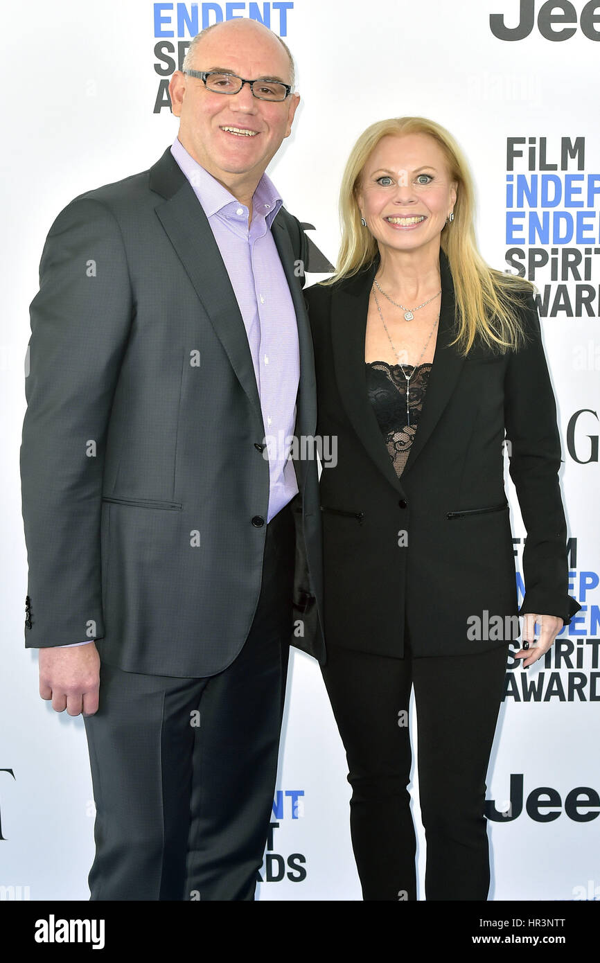 Santa Monica, California. 25th Feb, 2017. Howard Barish and Suzanne