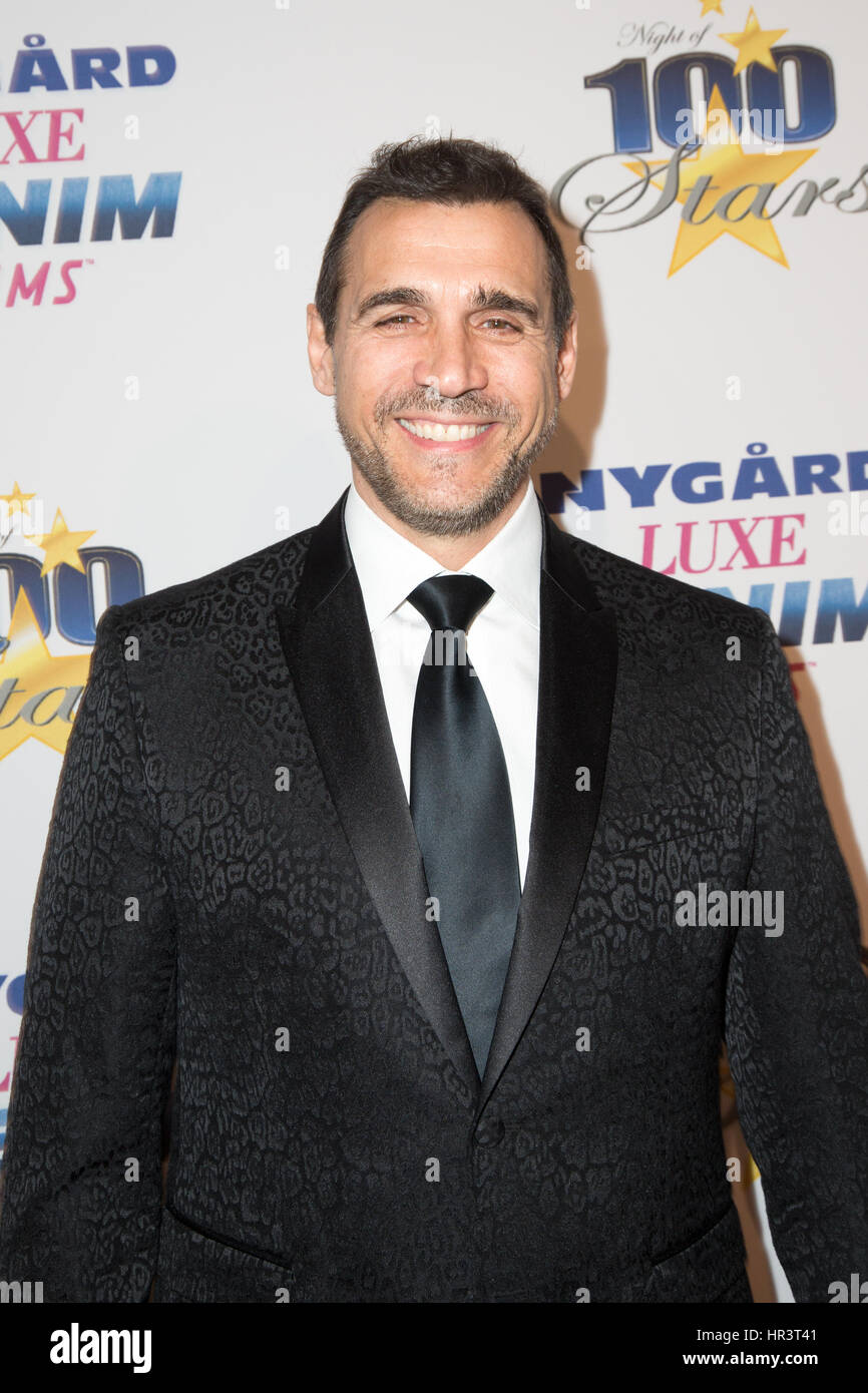 Adrian paul hires stock photography and images Alamy