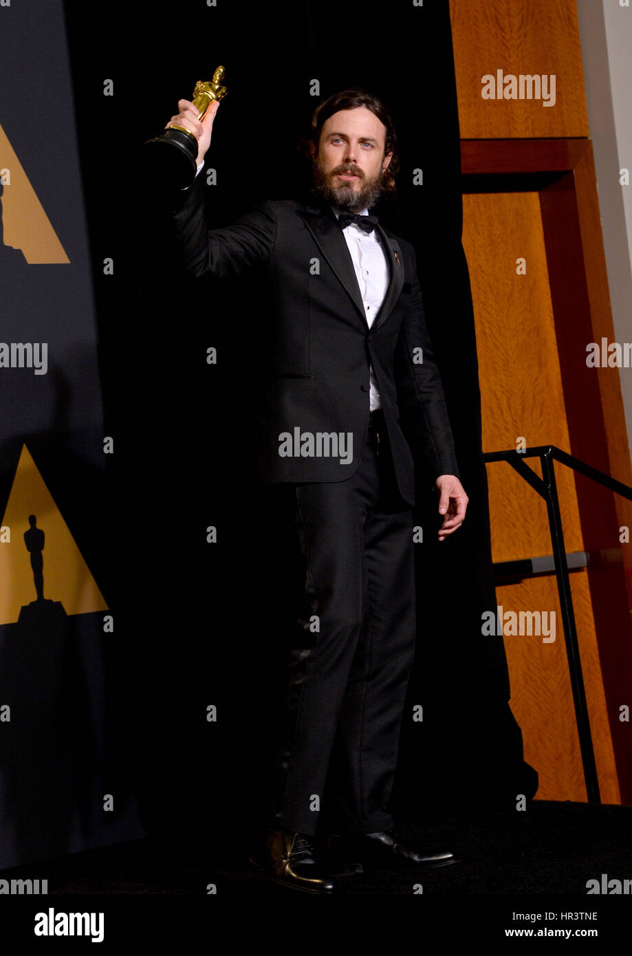 Los Angeles, USA. 26th Feb, 2017. LOS ANGELES, CA. February 26, 2017: Casey Affleck in the photo room at the 89th Annual Academy Awards at the Dolby Theatre, Los Angeles. Credit: Sarah Stewart/Alamy Live News Stock Photo