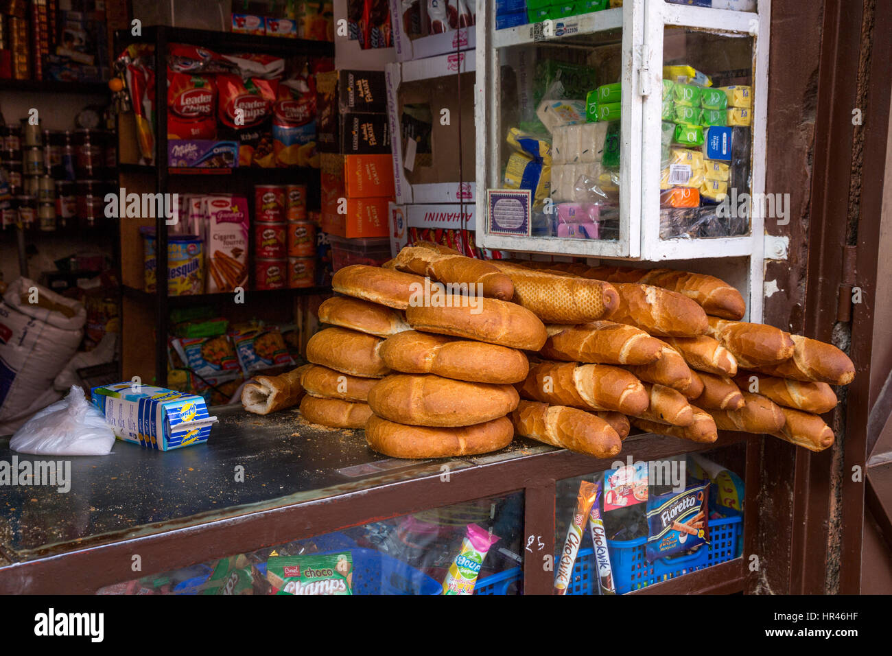Discount bread stores near me