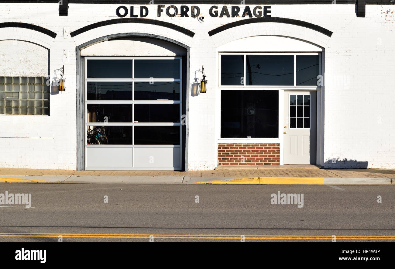 Old Ford Garage in Julesburg, Colorado Stock Photo
