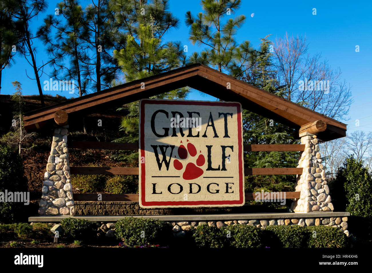 Great wolf lodge hi-res stock photography and images - Alamy