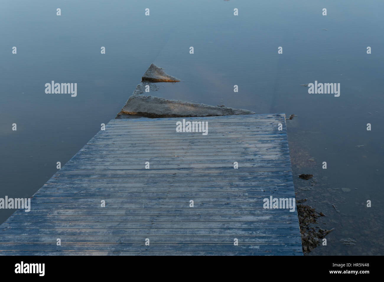 Passerella di legno hi-res stock photography and images - Alamy