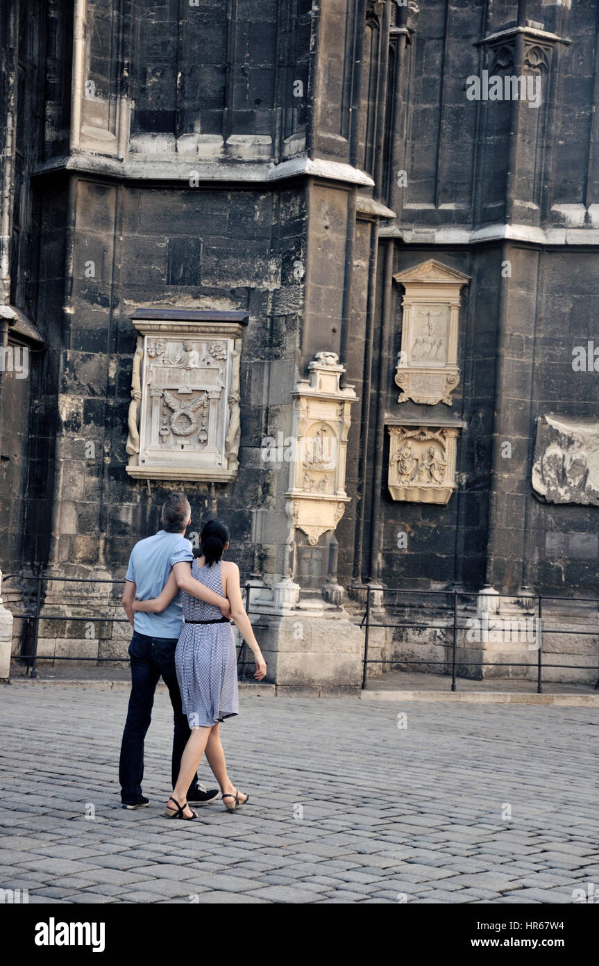 Couple visiting Vienna, St. Stephen's Cathedral Stock Photo