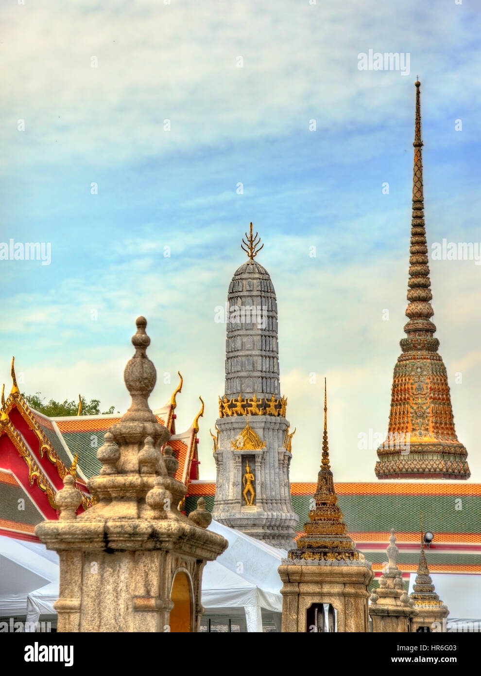 Wat Pho, a Buddhist temple complex in Bangkok, Thailand Stock Photo - Alamy