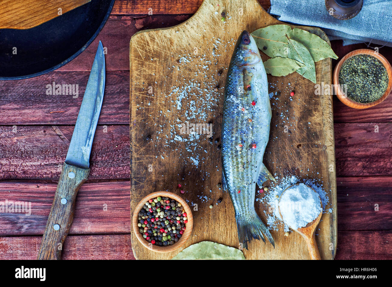Fish cooking utensils hires stock photography and images Alamy