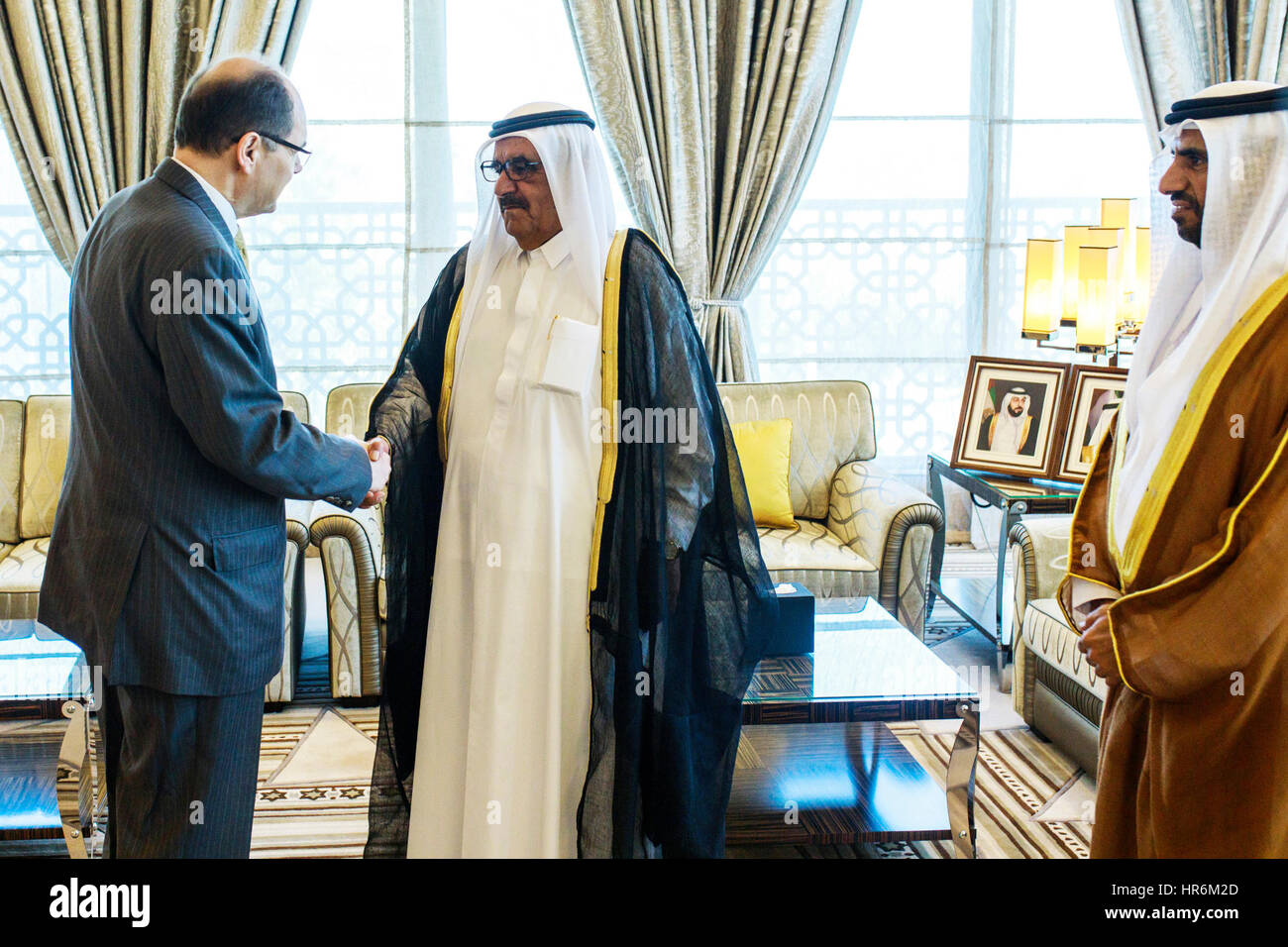 Dubai, United Arab Emirates. 27th Feb, 2017. Christian Schmidt (CSU), Federal Minister of Food and Agriculture, speaks to the Minister of Finance and Industry and Deputy Ruler of Dubai, Sheikh Hamdan bin Rashid Al Maktoum, in Dubai, United Arab Emirates, 27 February 2017. Schmidt sees opportunities for growth in food exports from Germany to the golf region. His aim is to allow small and middle-class entrepreneurs to enter the market, Schmidt said on Monday on the occasion of his visit to the United Arab Emirates. Photo: Michael Gottschalk/photothek.net Pool/dpa/Alamy Live News Stock Photo