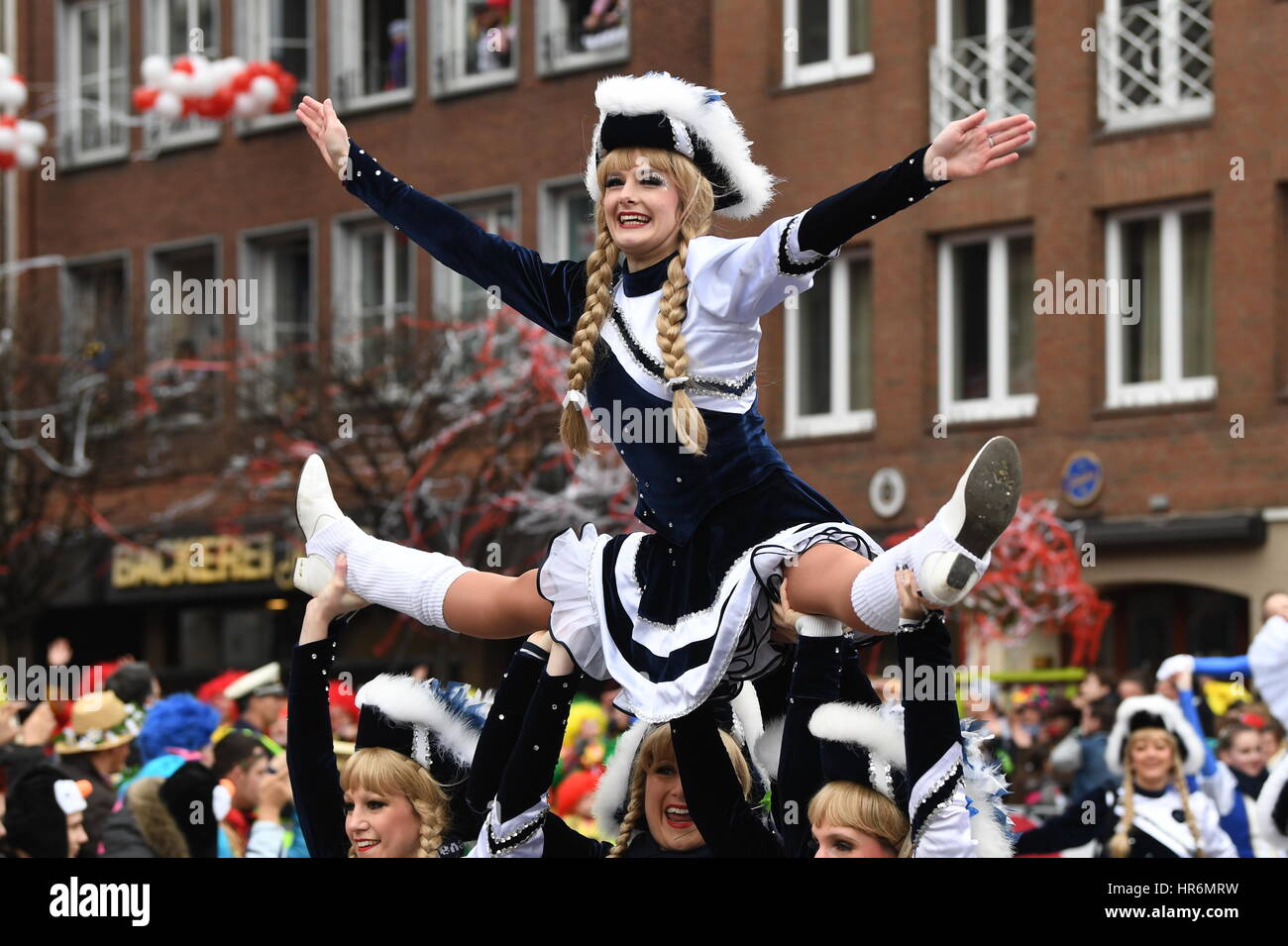 полиция германии. Germans. Germany today. Germany destroy europe. украина город дрогобыч.