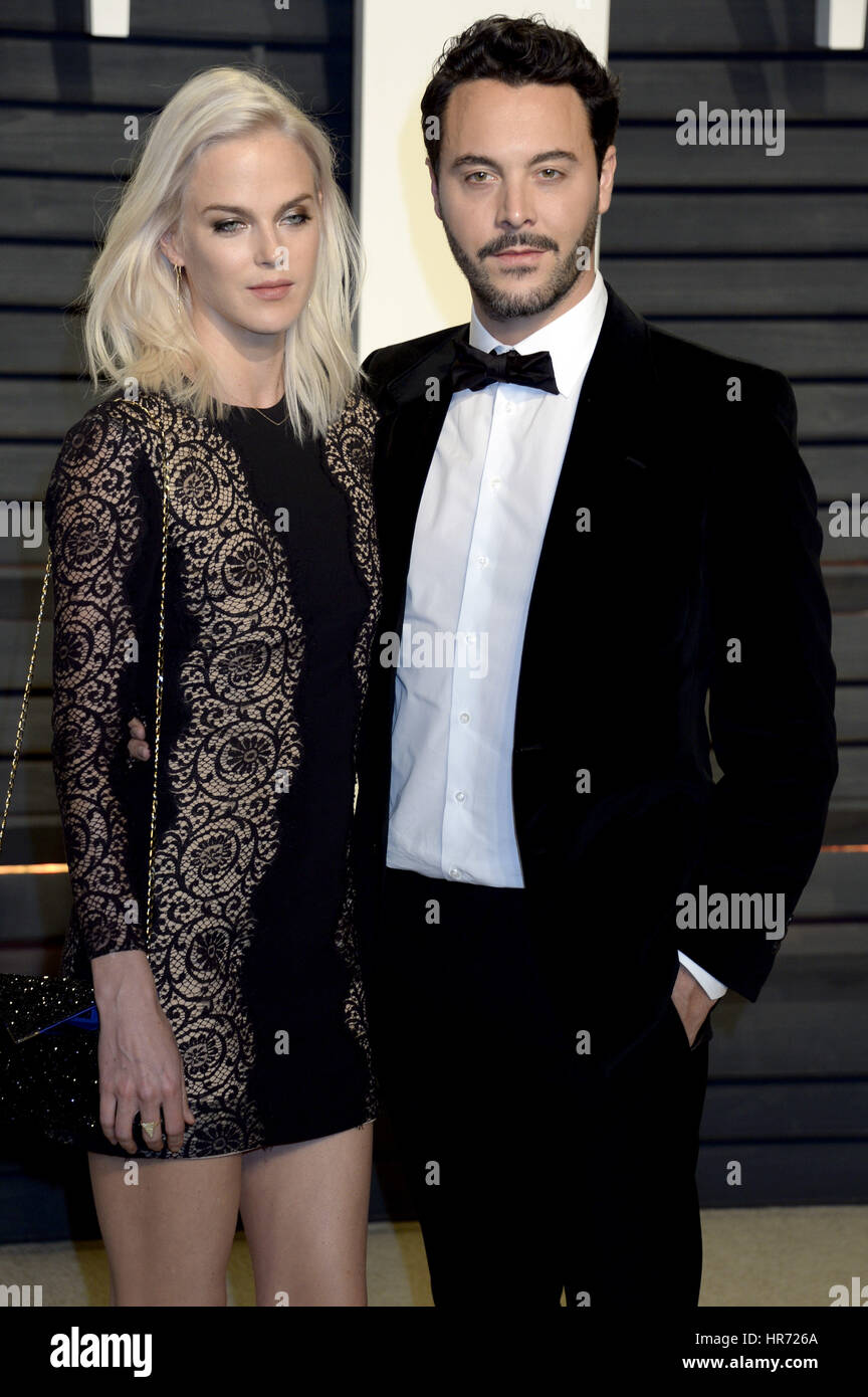 Beverly Hills, California. 26th Feb, 2017. Shannan Click and Jack Huston attend the 2017 Vanity Fair Oscar Party hosted by Graydon Carter at Wallis Annenberg Center for the Performing Arts on February 26, 2017 in Beverly Hills, California. | Verwendung weltweit/picture alliance Credit: dpa/Alamy Live News Stock Photo