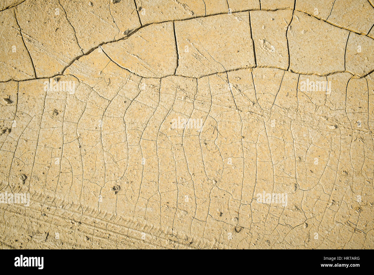 Cracked earth as a global warming concept Stock Photo - Alamy