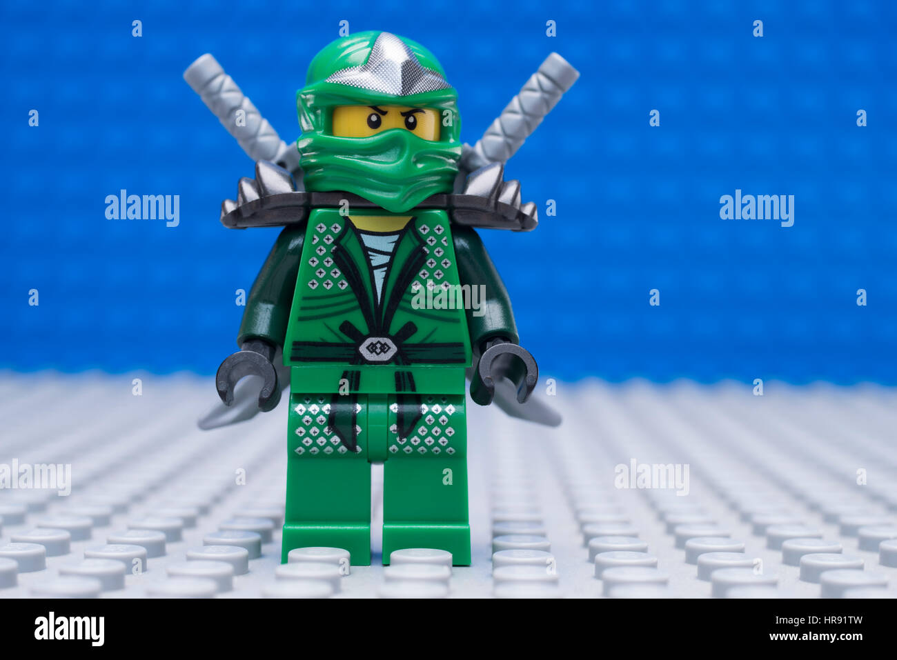 チャーリー チャーリー adidas ZX 8000