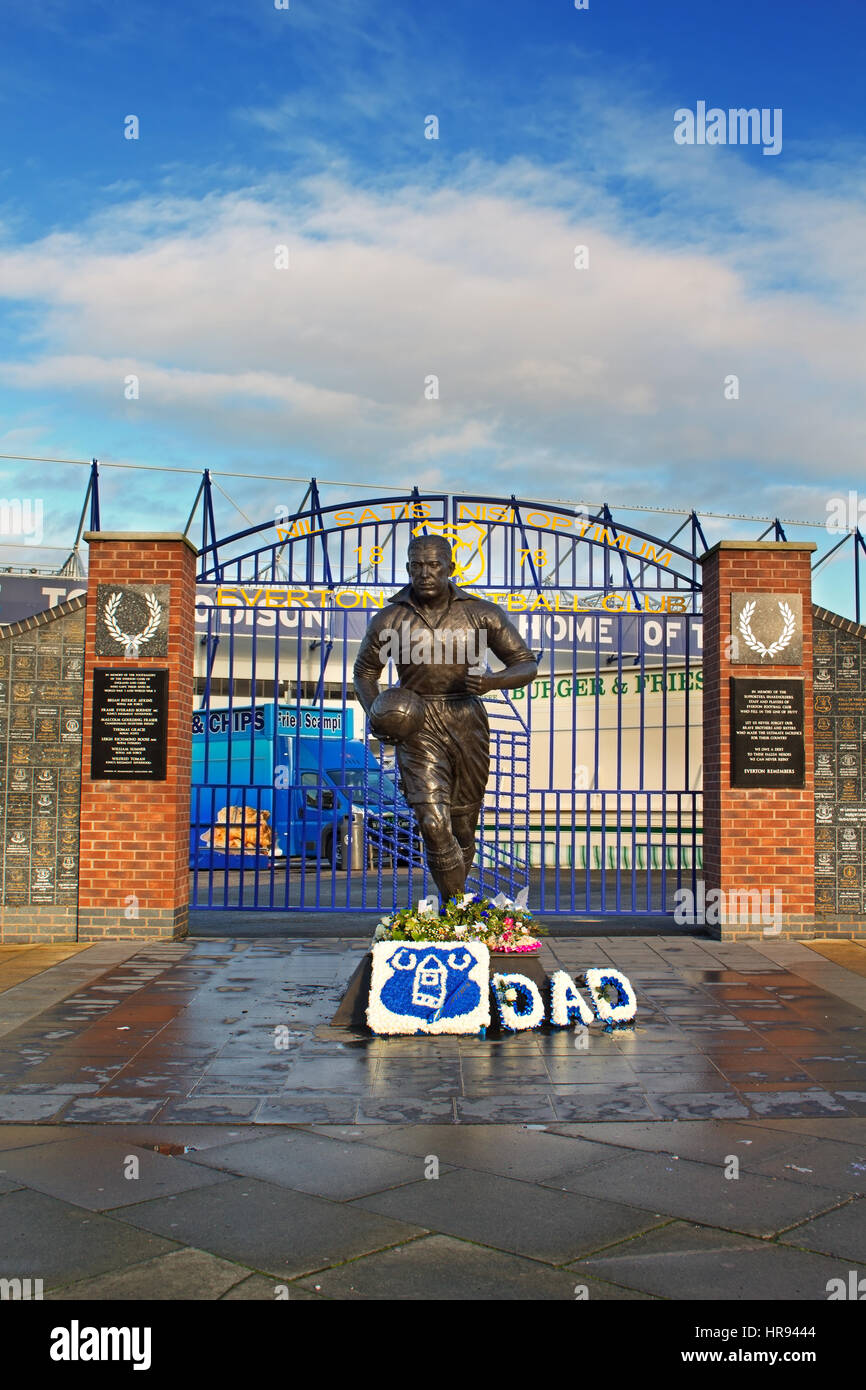 Dixie Dean statue and Wall of Fame in front of the Everton Football Club Stadium. Liverpool UK. Stock Photo