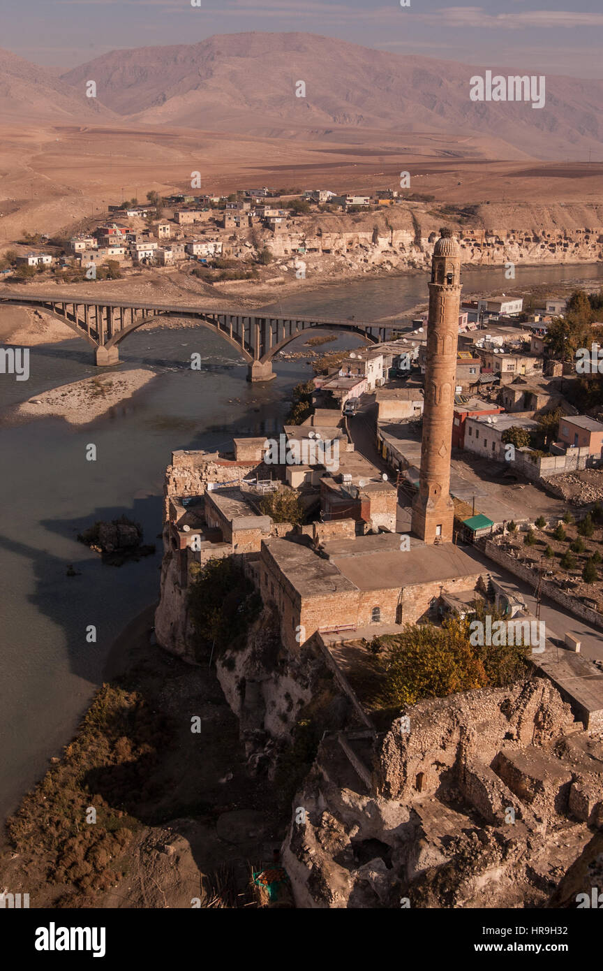 Turkish town of Hasankeyf on the banks of the Tigris River in southern Turkey under threat from construction of dam projects Stock Photo