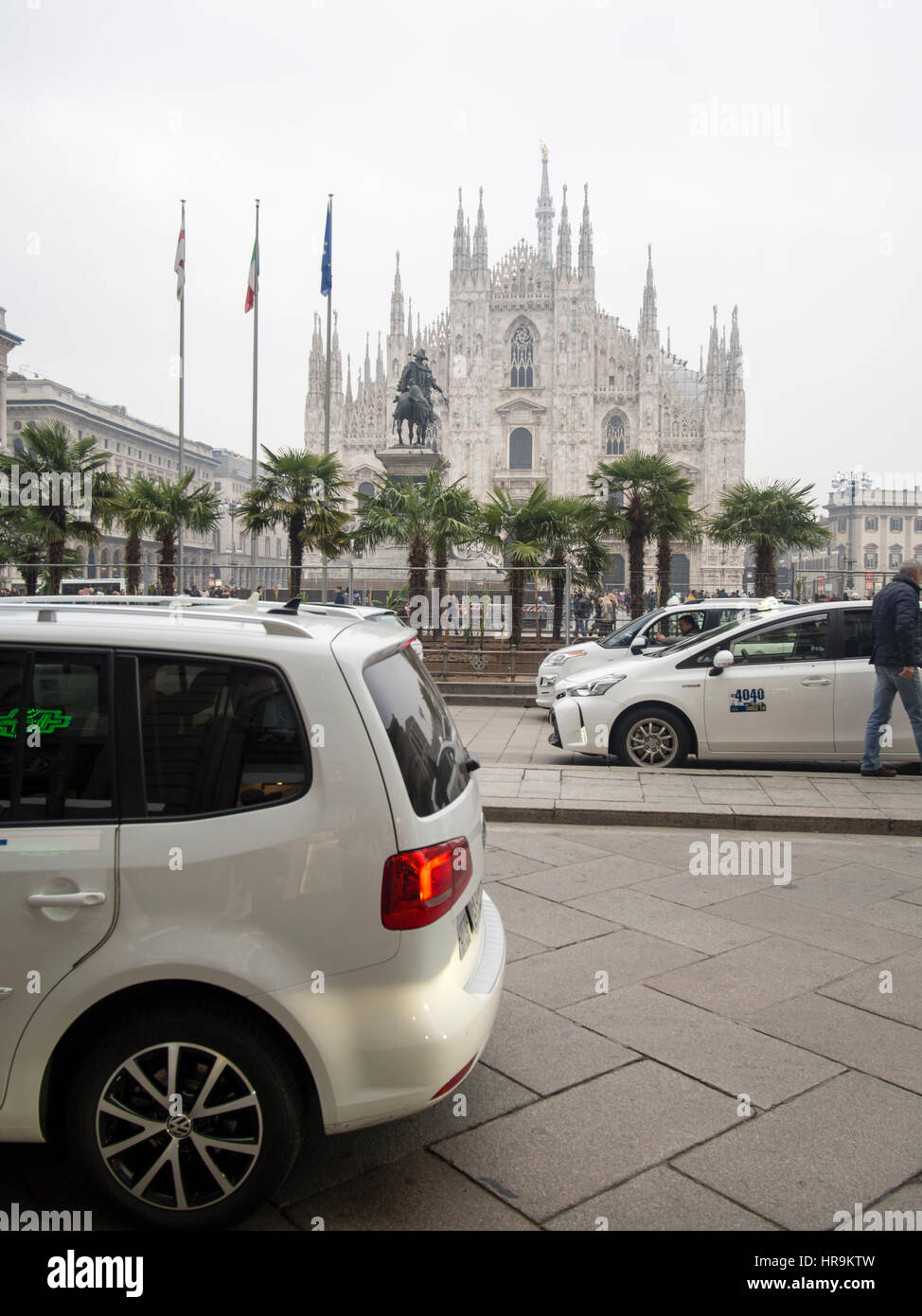 Starbucks palms in Milan, and taxi drivers protesting against uber 