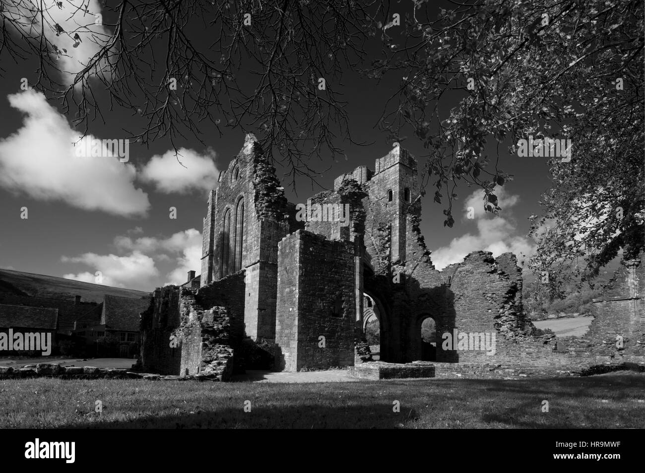 Llanthony Priory in black & white, Black Mountains, Monmouthshire, Brecon Beacons National Park, Wales, United Kingdom Stock Photo