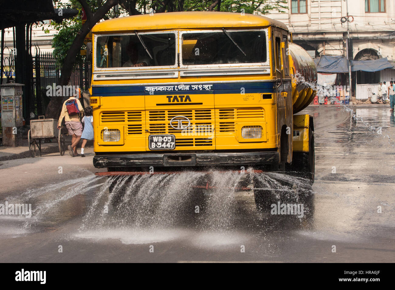 Cleaning roads hires stock photography and images Alamy