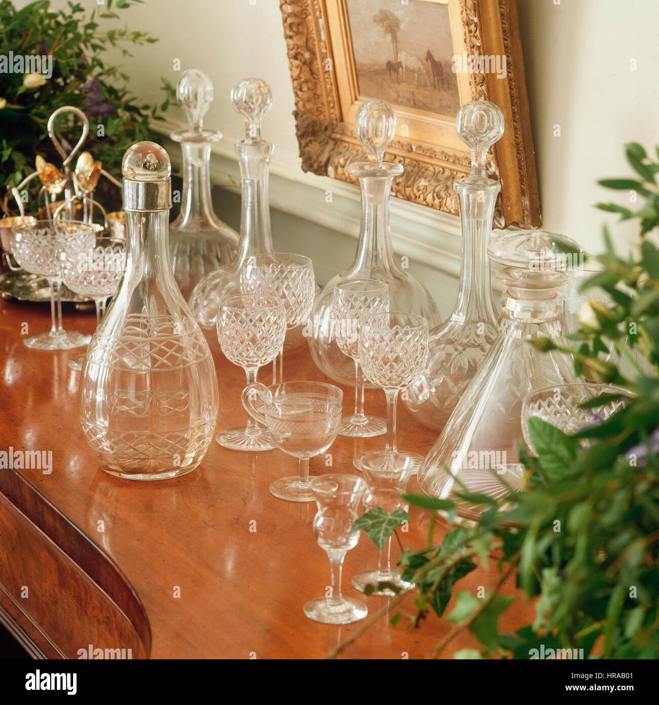 Crystal glassware hi-res stock photography and images - Alamy