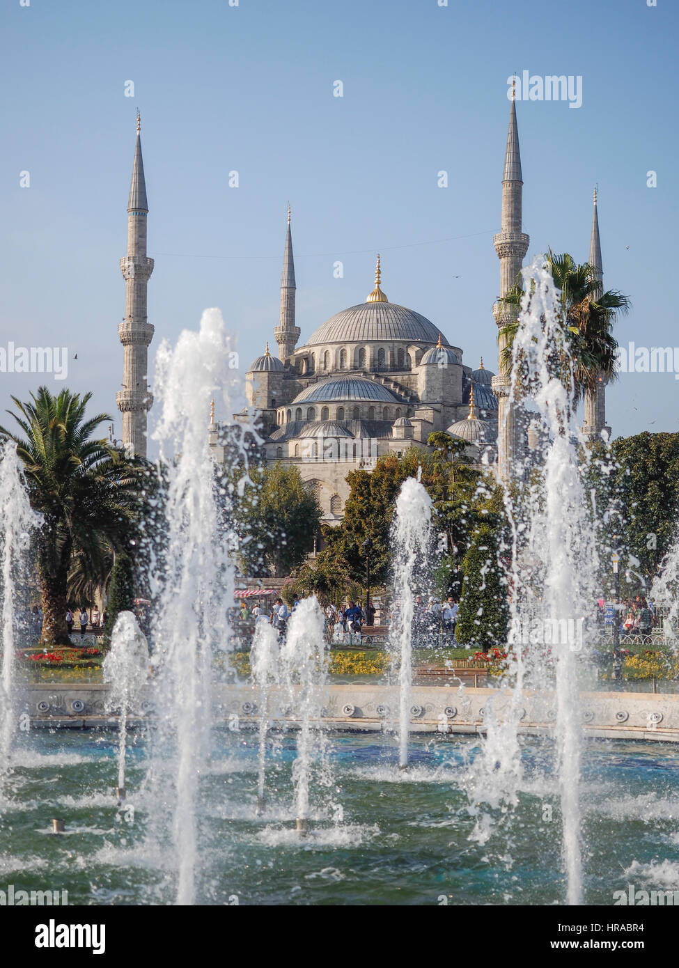 FOUNTAINS IN SULTANAHMET SQUARE GARDENS SULTAN AHMED MOSQUE (BLUE ...