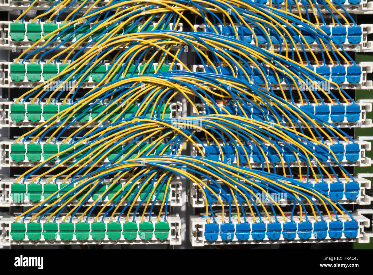 Wiring for broadband the interior of the street with