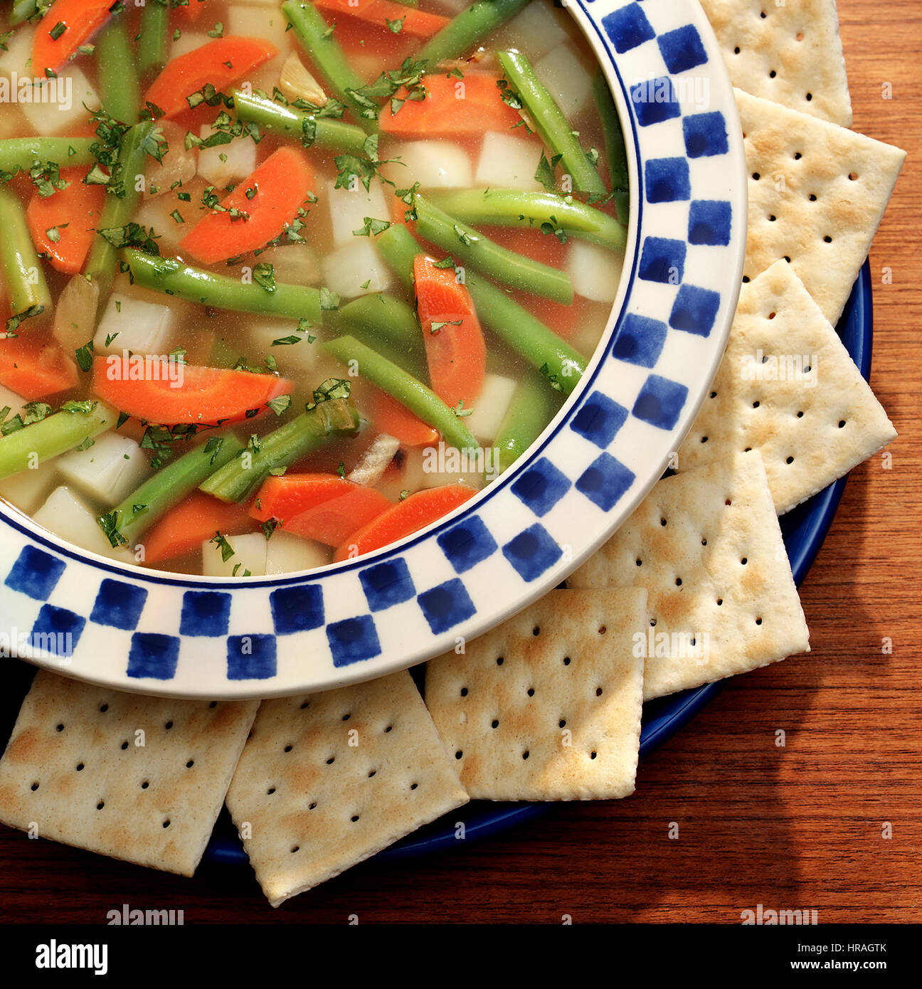 Vegetable Soup and Crackers Stock Photo Alamy