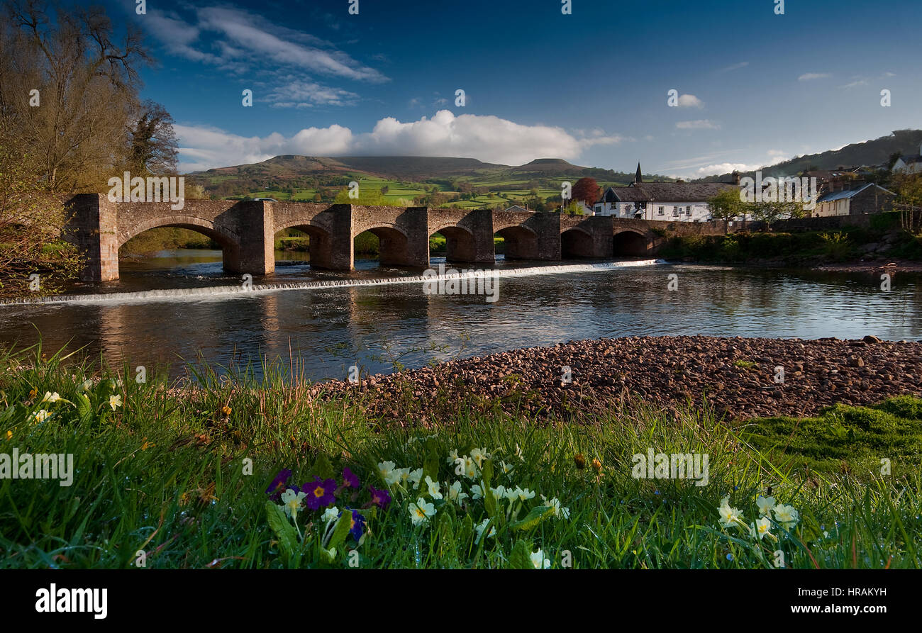 A view of Crickhowell with the historic bridge on the Usk in the foreground, Crickhowell, Black Mountains, Brecon Beacons National Park, Wales, United Stock Photo