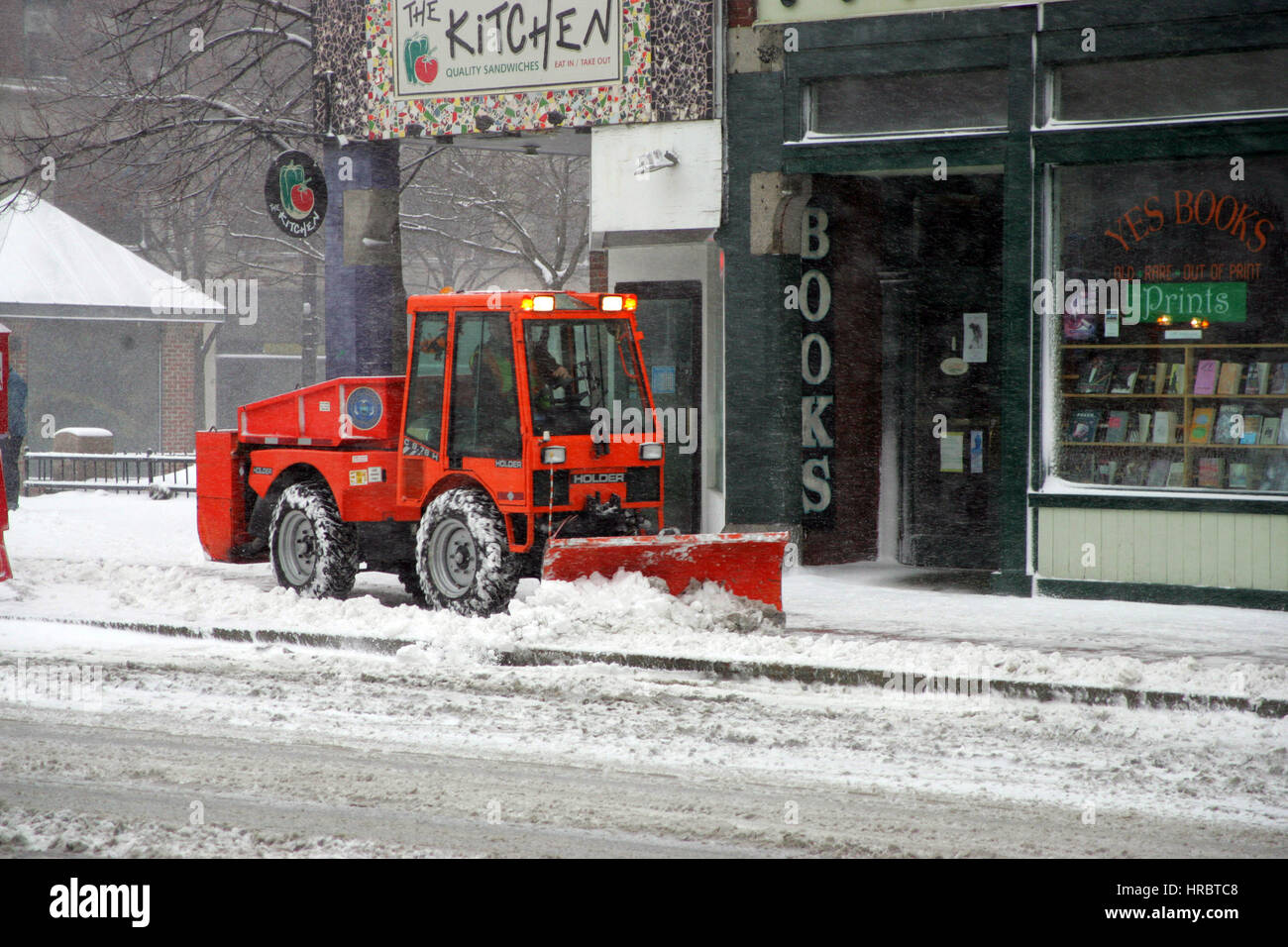 Sidewalk plow hires stock photography and images Alamy