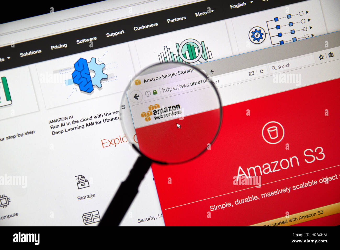 Amazon web services editorial hi-res stock photography and images - Alamy