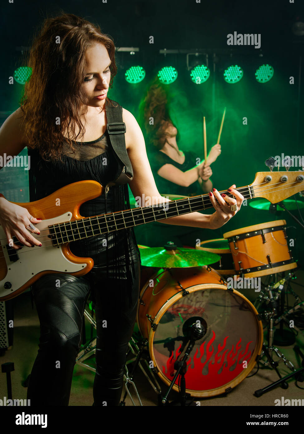 Rock band playing live on stage hires stock photography and images Alamy
