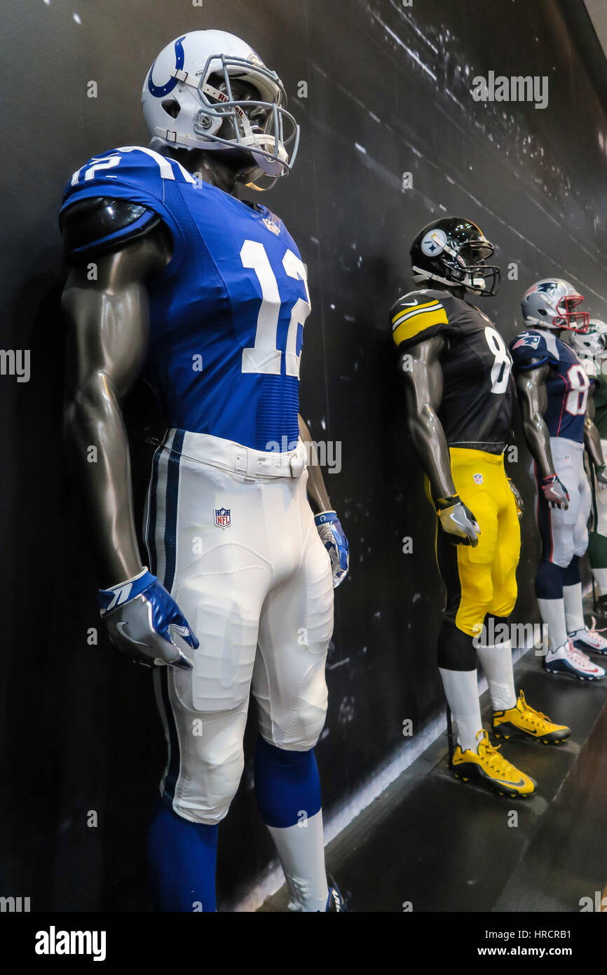 NFL Branded Clothing Display, Modell's Sporting Goods Store Interior, NYC  Stock Photo - Alamy