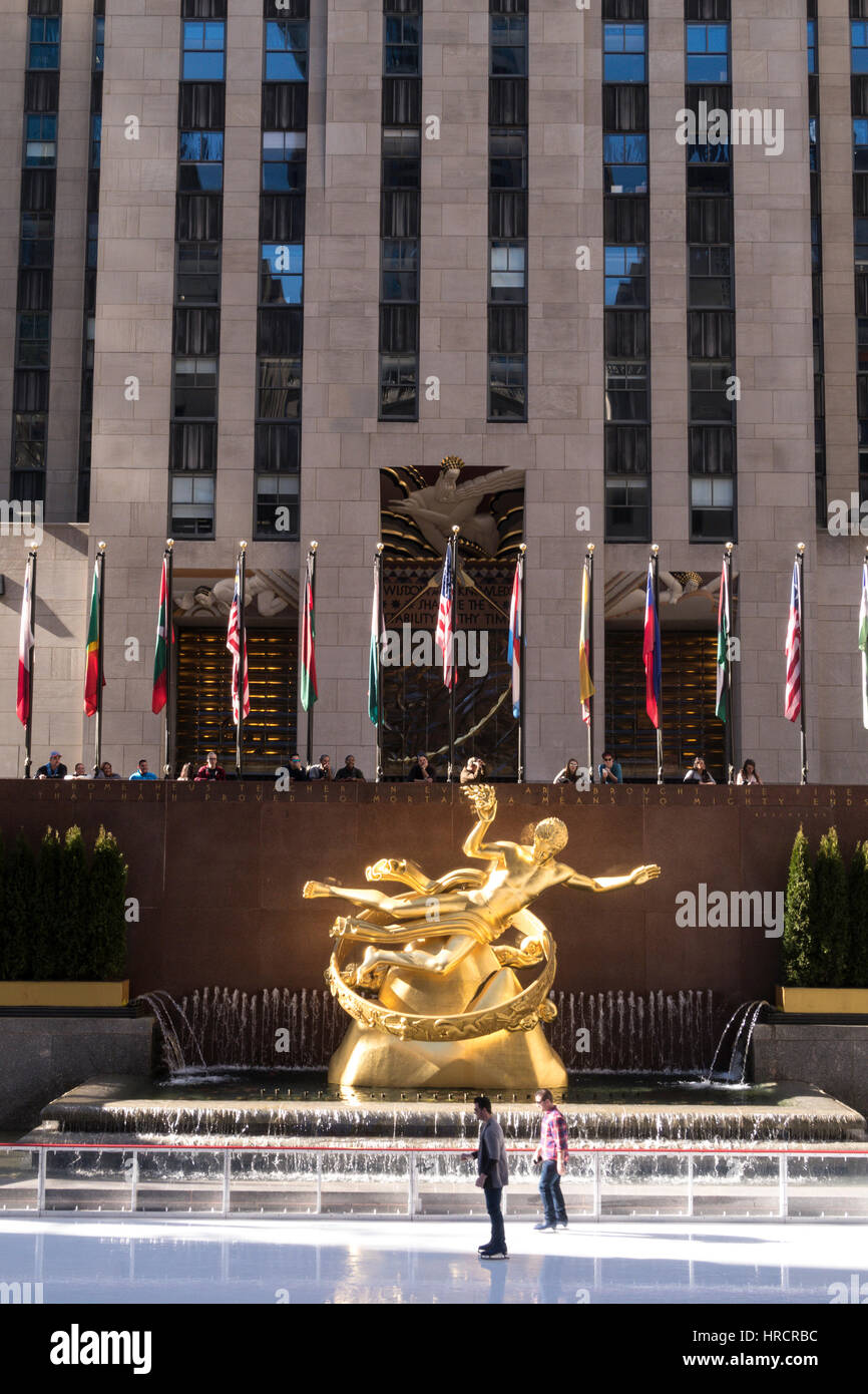 Statue Of Prometheus Gold prometheus statue hi-res stock photography and images - Alamy
