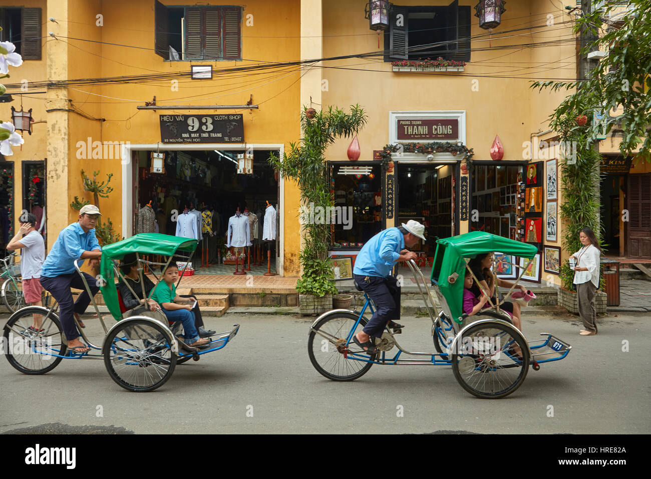 three-tuk-tuks-tuktuk-hi-res-stock-photography-and-images-alamy
