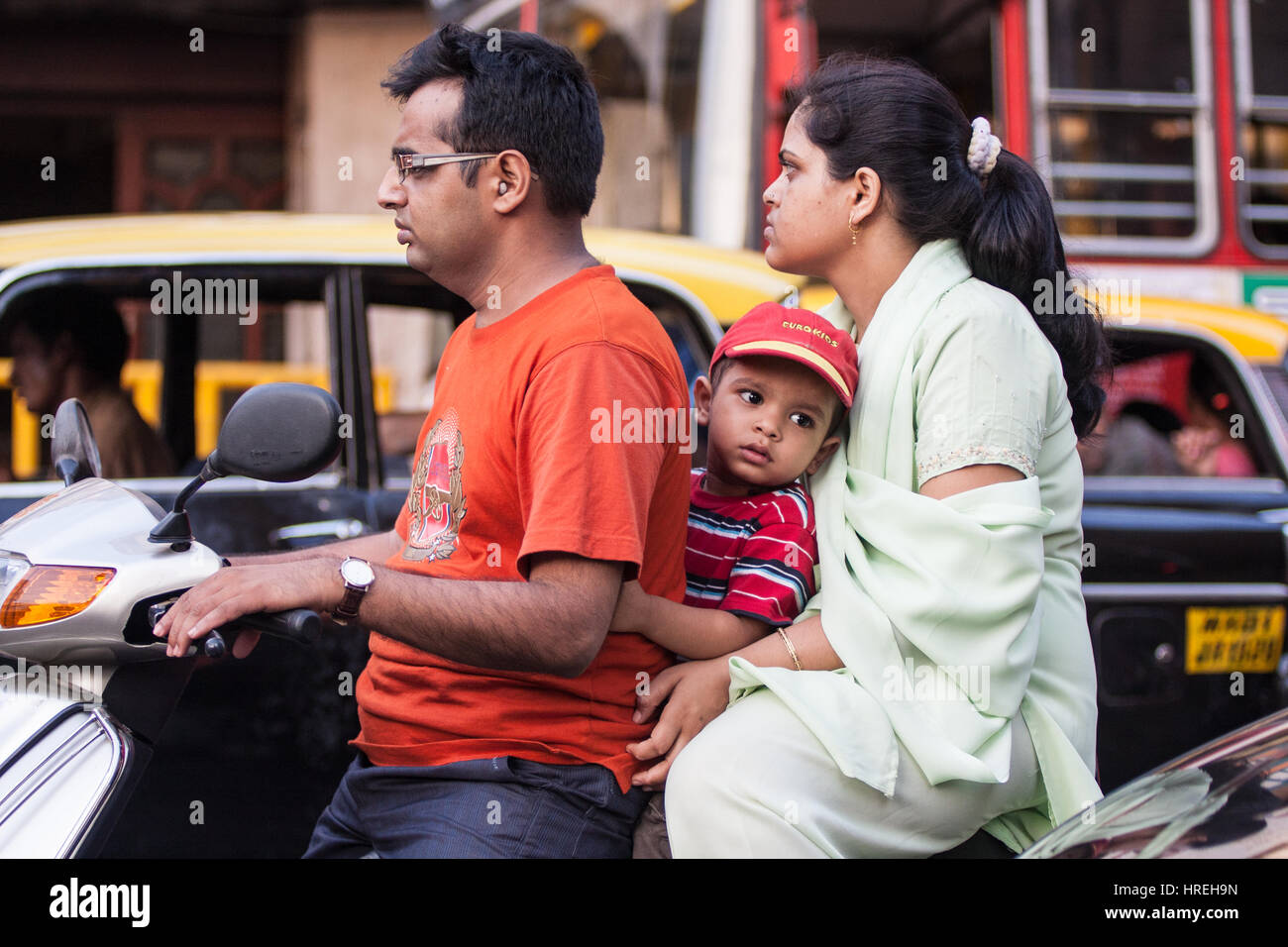 Family indian scooter hires stock photography and images Alamy