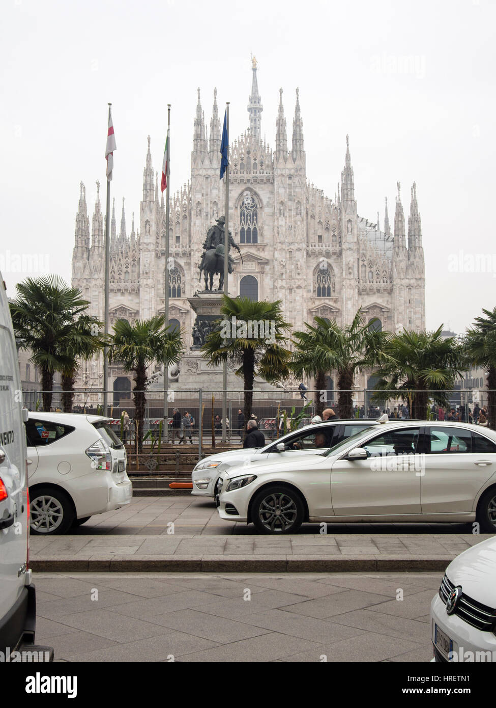 Starbucks palms in Milan, and taxi drivers protesting against uber 