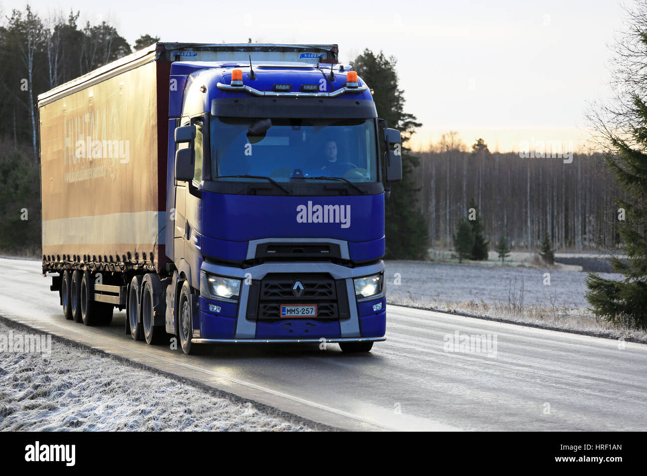 Page 2 - Renault Trucks T High Resolution Stock Photography And Images - Alamy
