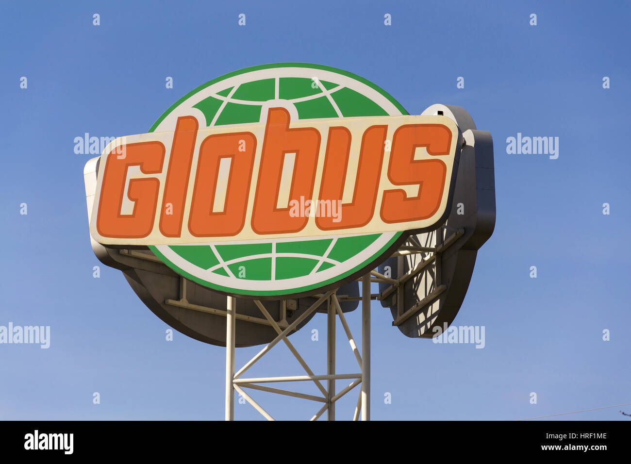 PRAGUE, CZECH REPUBLIC - FEBRUARY 25: Globus hypermarket company logo in  front of store on February 25, 2017 in Prague, Czech republic. Chain adapts  o Stock Photo - Alamy