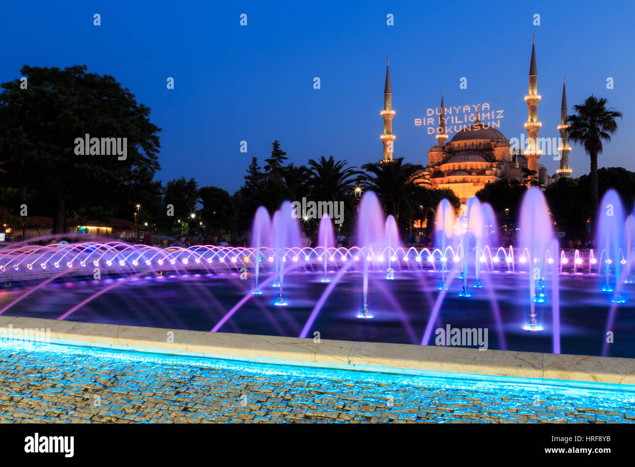 istanbul mosque fountain in the night turkey Stock Photo - Alamy