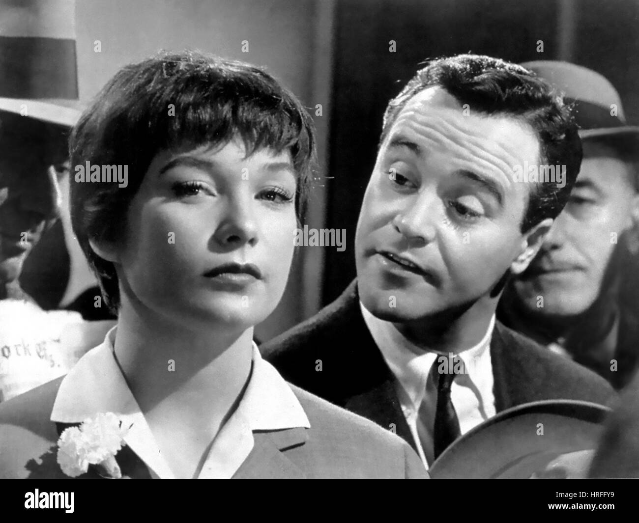 SHIRLEY MACLAINE, JACK LEMMON, THE APARTMENT, 1960 Stock Photo - Alamy