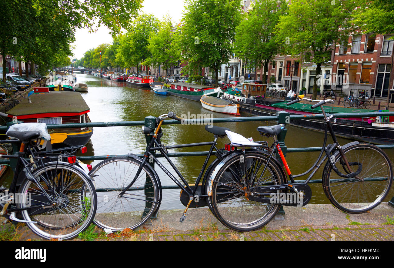 Bikes and canals of Amsterdam, Netherlands Stock Photo Alamy