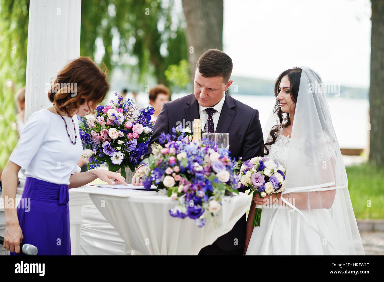 Registration table hi-res stock photography and images - Alamy