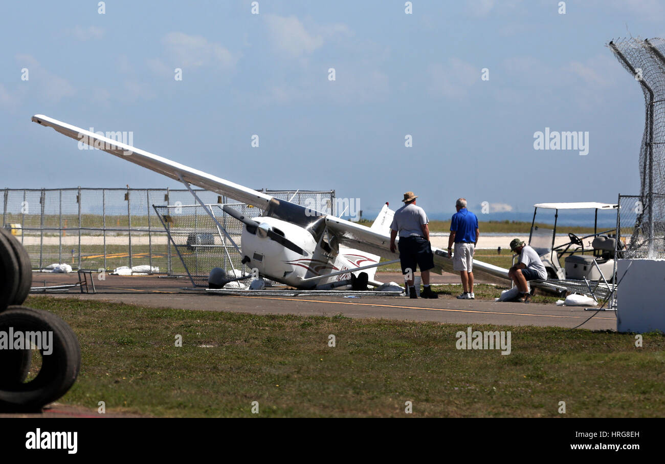 Cessna U 17 High Resolution Stock Photography And Images Alamy Cessna U 17 High Resolution Stock Photography And Images Alamy