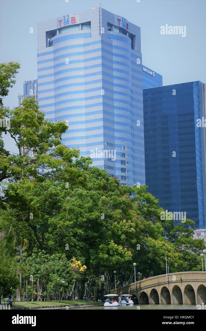 TMBThanachart Bank office