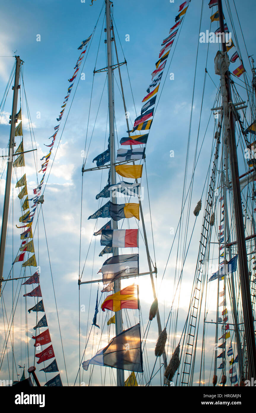 Tall ship flags hires stock photography and images Alamy