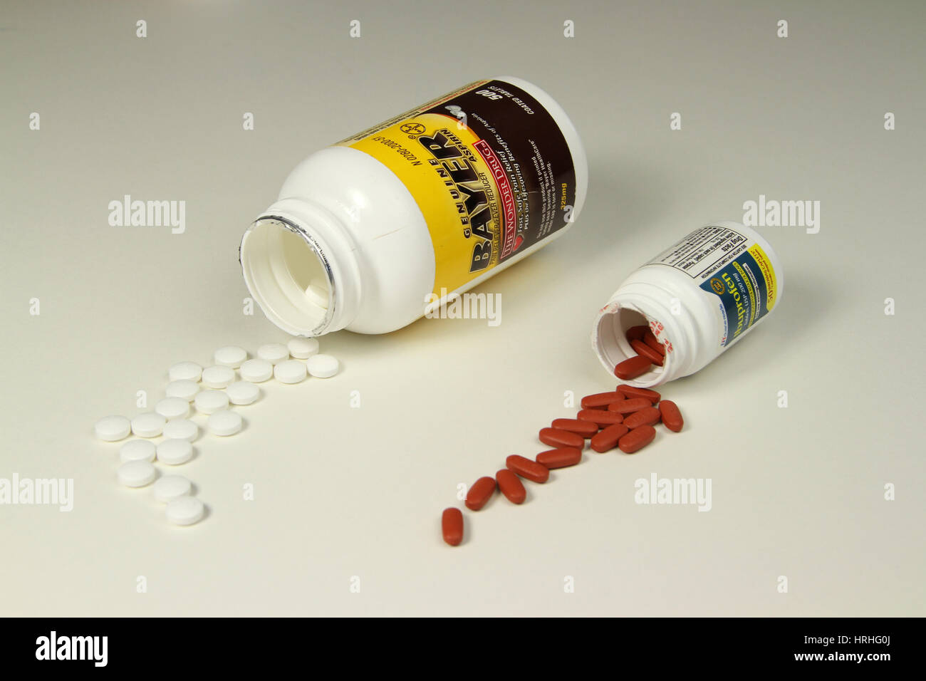 Aspirin and Ibuprofen Stock Photo Alamy