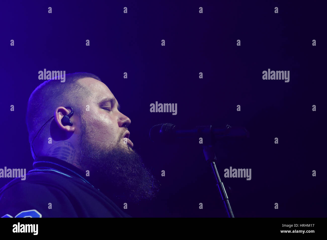 International singer songwriter Rag N Bone Man on stage performing at The Swindon Oasis venue on 6th November 2016 in Swindon, England. Stock Photo