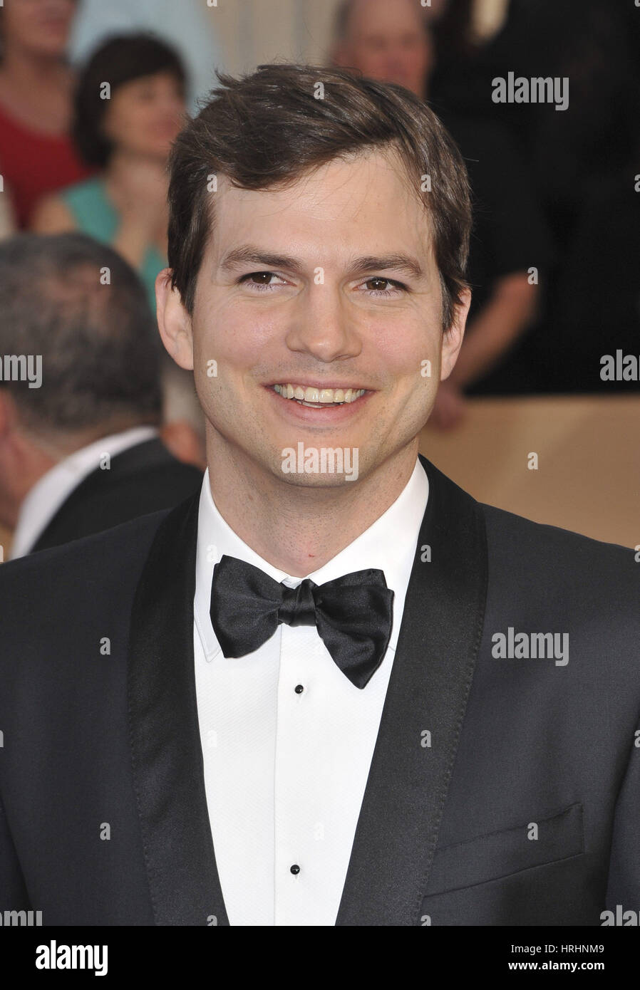 эштон катчер сейчас. эштон кутчер 2019.