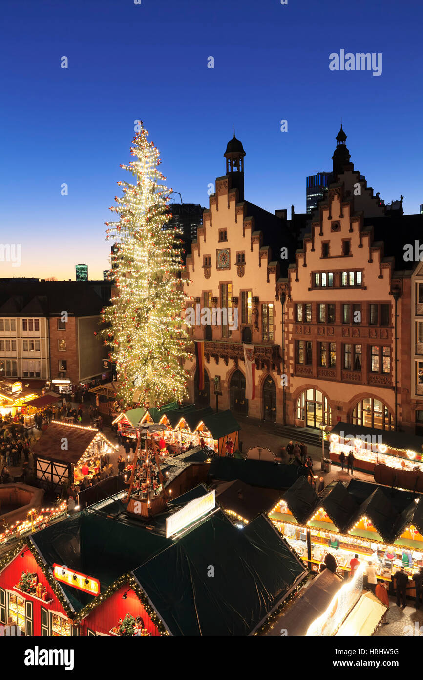 Christmas fair at Roemer, Roemerberg square, Frankfurt, Hesse, Germany Stock Photo