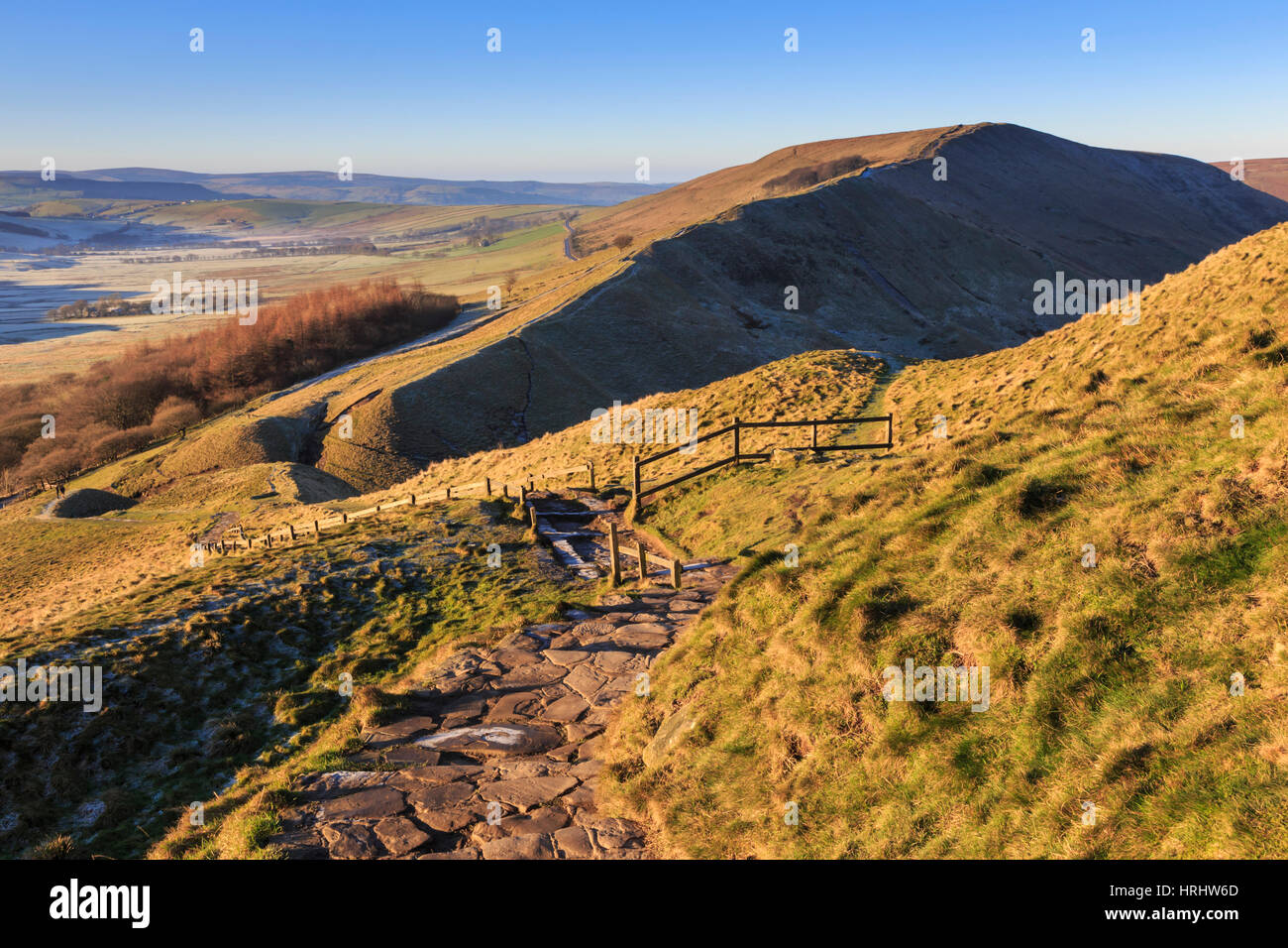Frosty morning, Great Ridge, view to Rushup Edge from slopes of Mam Tor, near Edale, Peak District, Derbyshire, England, UK Stock Photo